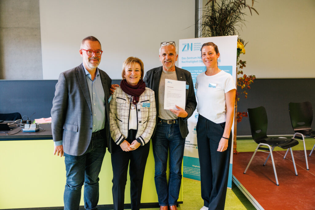 BayZeN-Sprecher und -Sprecherin mit BayZeN-Geschäftsleitung